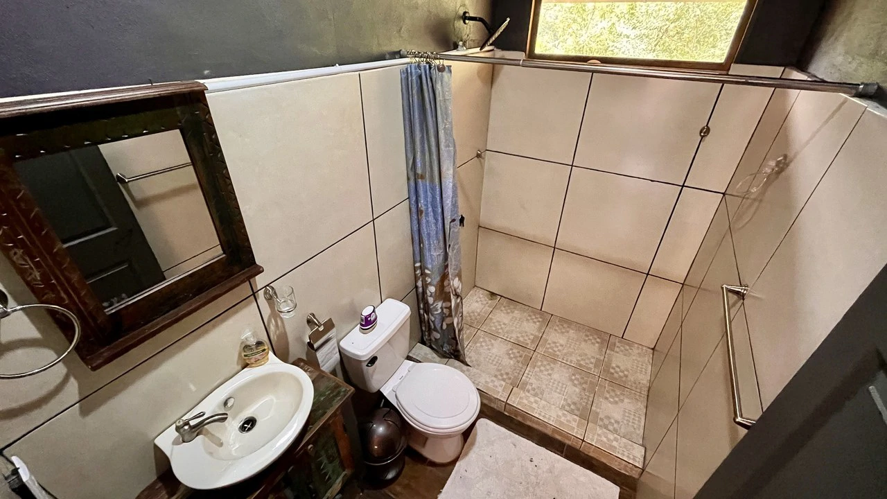 House For Sale in Jardín de Dota - Gallery image 16