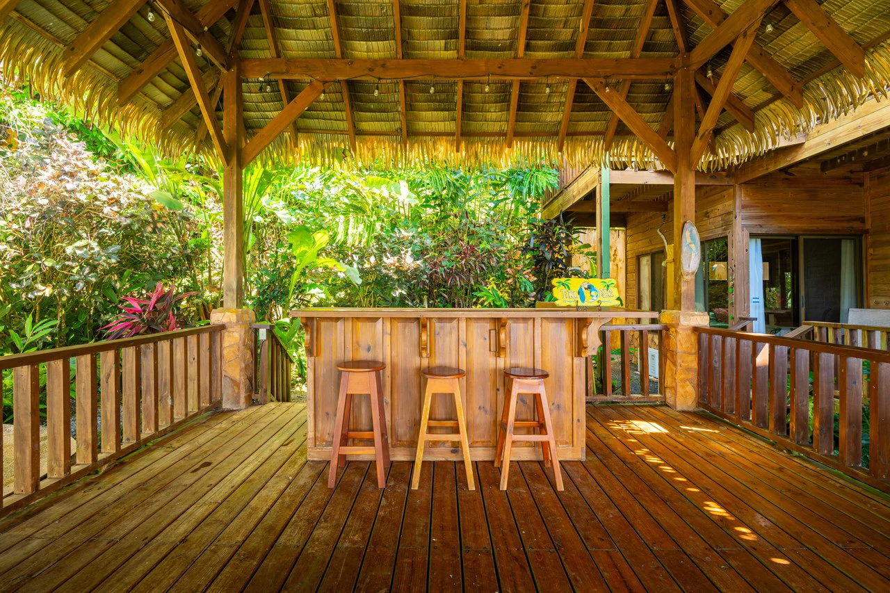 VILLA KRISTINA MARIA - 3.84 ACRES - PERLA DE BALLENA ESTATES: Mountain House For Sale in Bahía Ballena - Gallery image 17