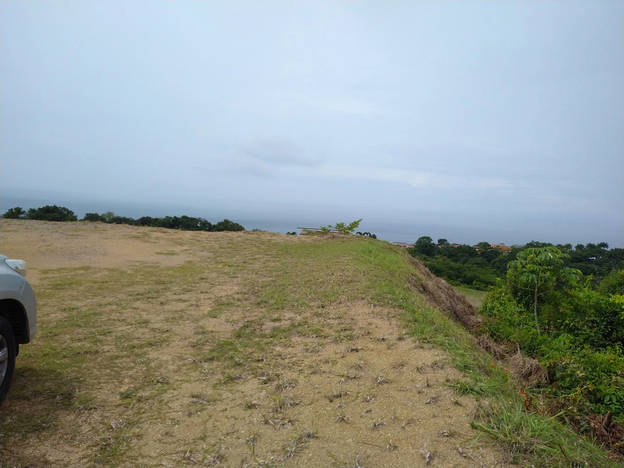 Lot #48: ¡Luxury lots for sale with amazing ocean views in Playa Herradura! - Gallery image 3