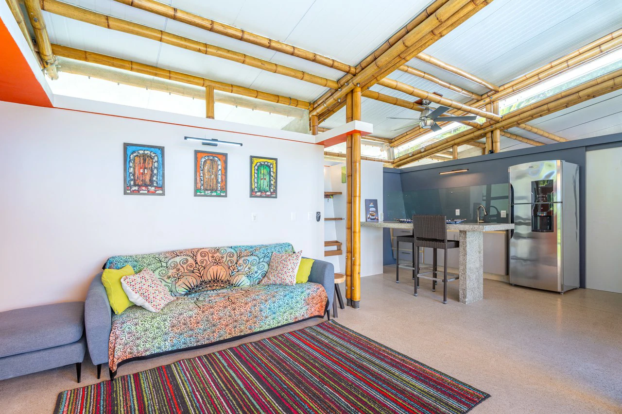 Casa Chiquita: Ocean View Retreat in the Heart of Ojochal – 3 Bed, 3 Bath with Pool, Fruit Trees & Prime Location - Gallery image 23