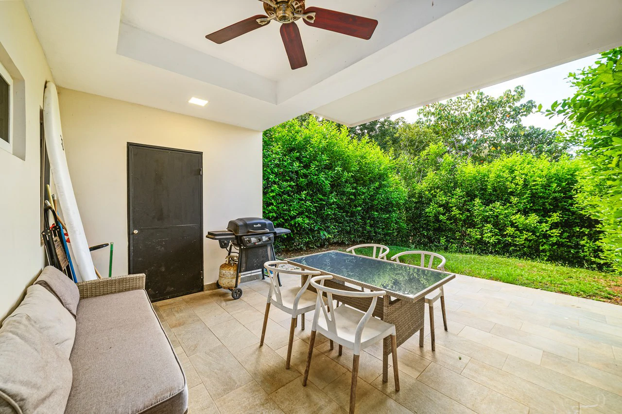 Jacarandas #11: Elegant Townhouse Minutes from the Beach - Gallery image 24