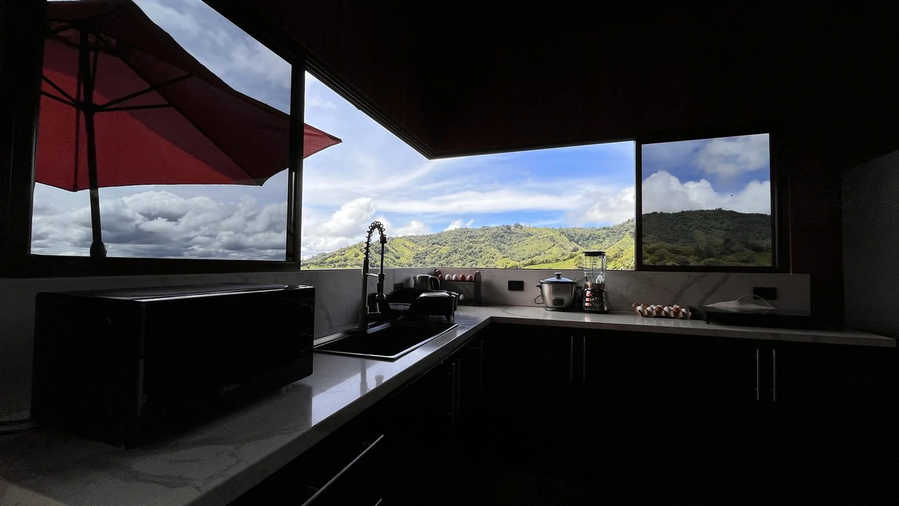 Mountain House For Sale in San Isidro del General - photo 11