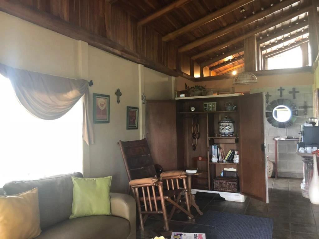 Beautiful Mountain Property for Sale in the Tourist Area of Miravalles, Currently Rented and Operating as a Restaurant – Excellent Investment Opportunity - Gallery image 14