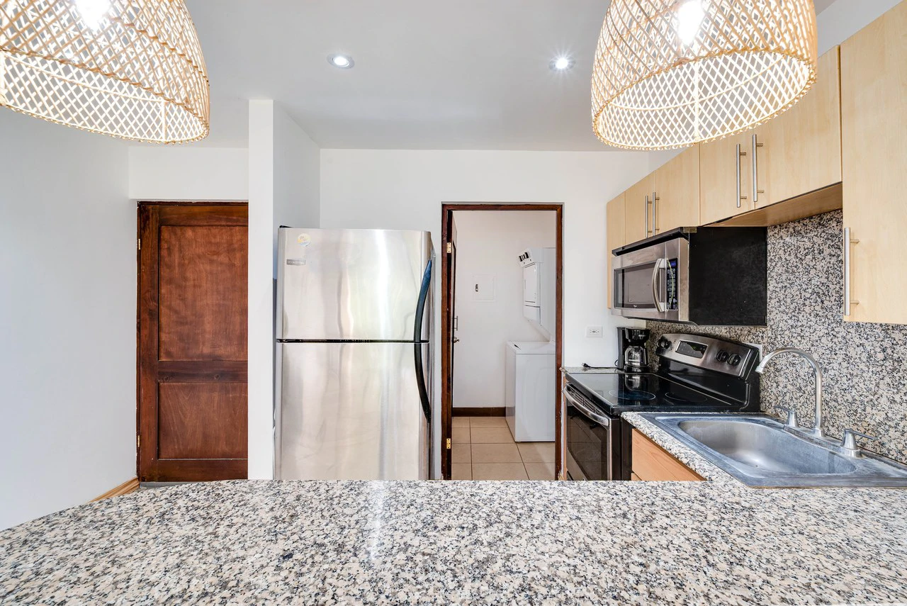 Las Palmas 201F: Turnkey 3-Bedroom Condo Near Tamarindo Beach - Gallery image 6