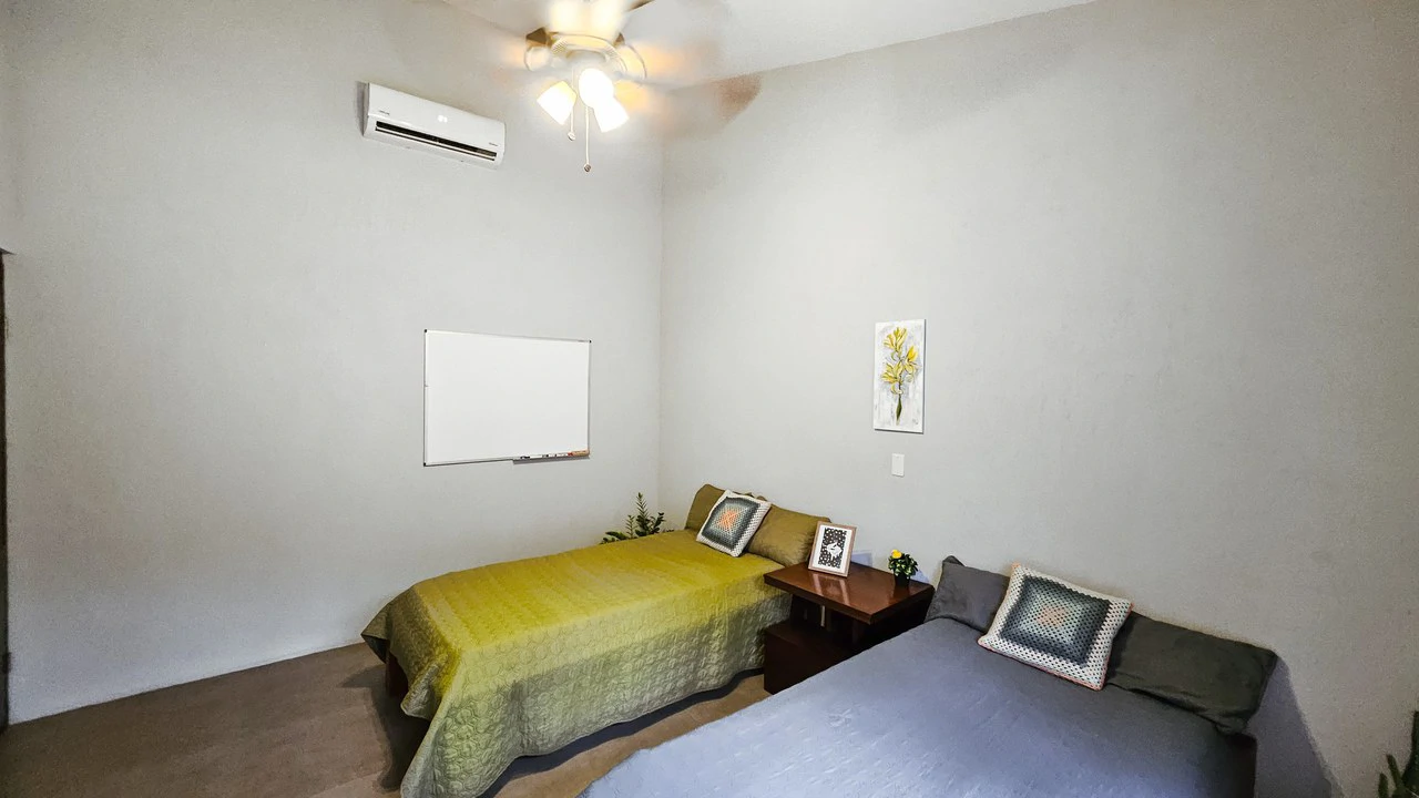 Beautiful Casa Irina, with pool and large yard: Close to the beach in tranquil Monterrey! - Gallery image 17