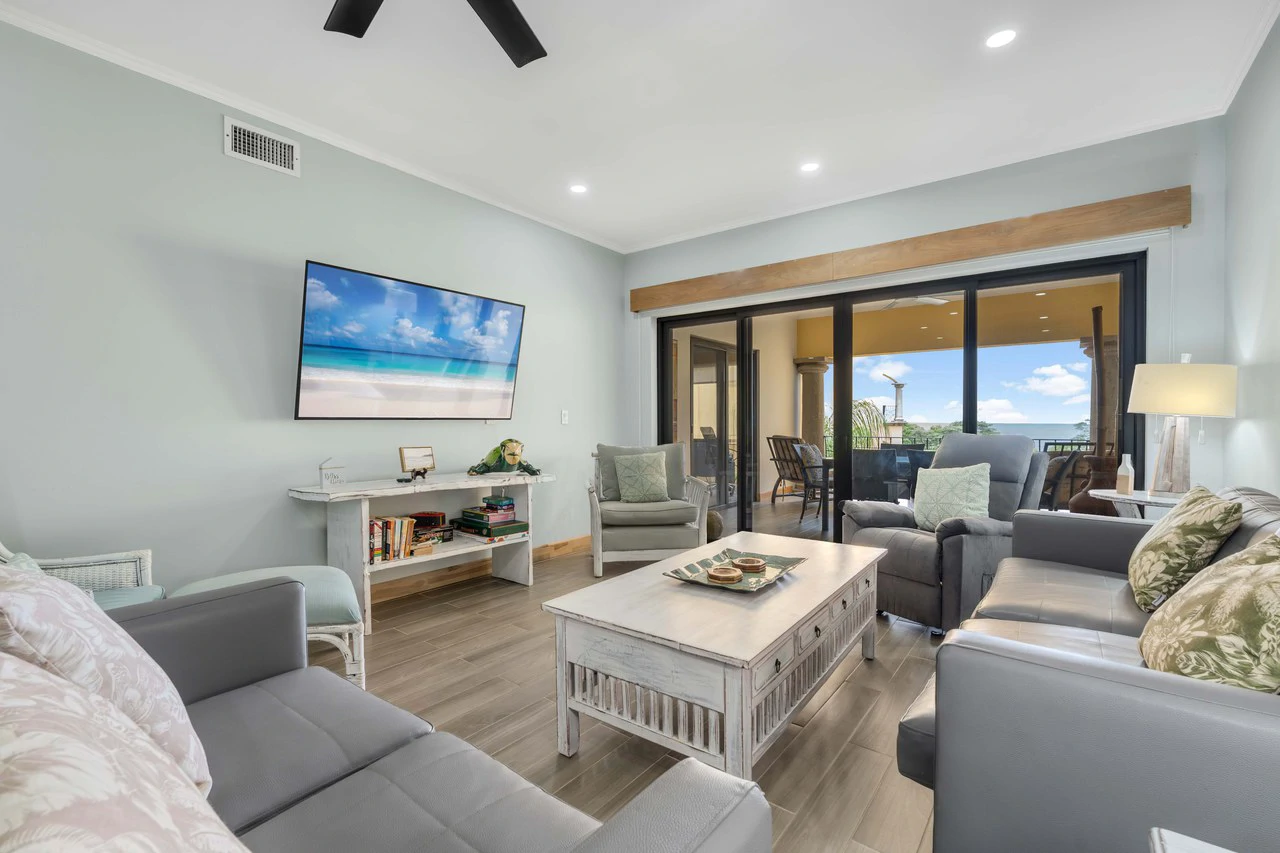 Sunrise 19: Oceanview Luxury in the Heart of Tamarindo - Gallery image 2