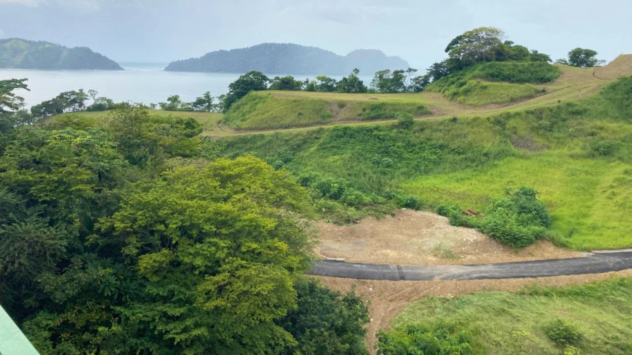 Lot #60: ¡Luxury lots for sale with amazing ocean views in Playa Herradura!
