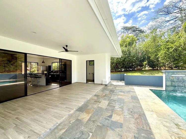 Villa Flores:   Brand new build in upcoming Villas del Mar neighbourhood.  $399,000 USD - Gallery image 2