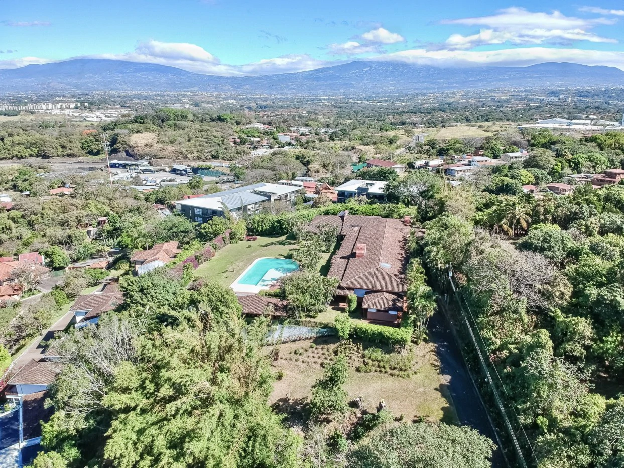 Venetian Oasis Estate luxury home for sale in Santa Ana Costa Rica - Gallery image 2