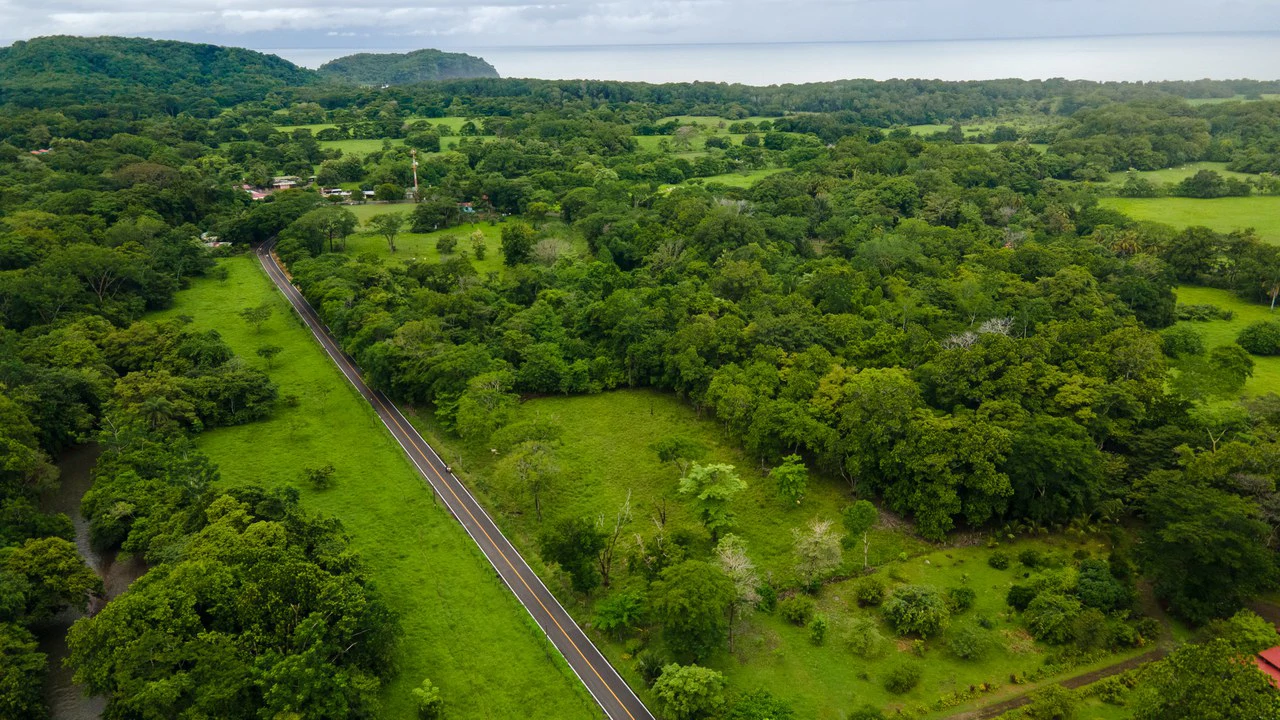 Exceptional Nearly 3-Hectare Property in Pueblo Nuevo, Bejuco, Guanacaste - Gallery image 10