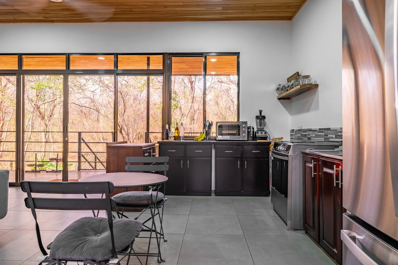 New 2BR Beach House, 5 min Walk to Playa Junquillal - Gallery image 4