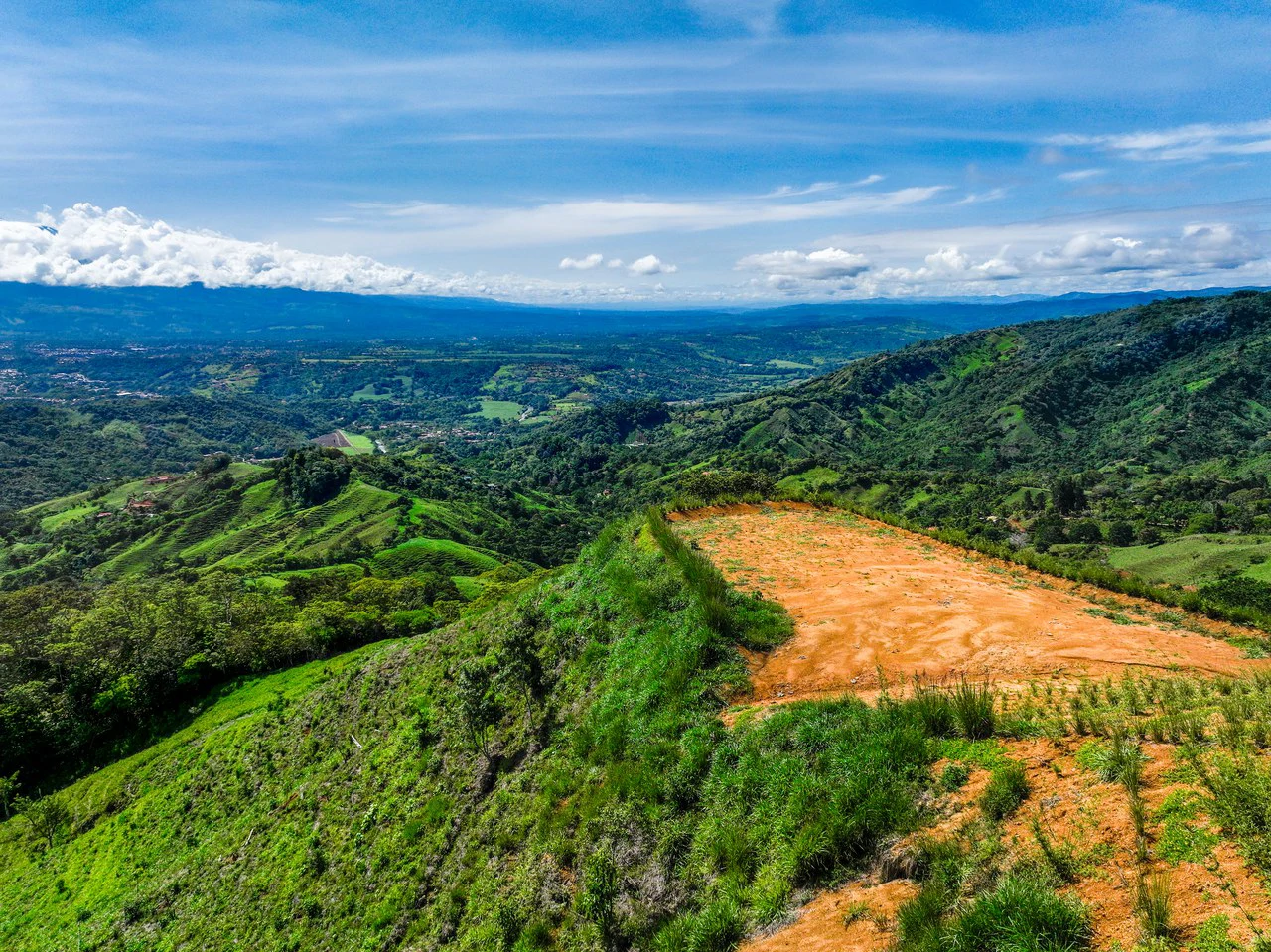 12 Acre Fruit Farm Above San Isidro City Lights Chirripó Views and Deep Well Water - Gallery image 26