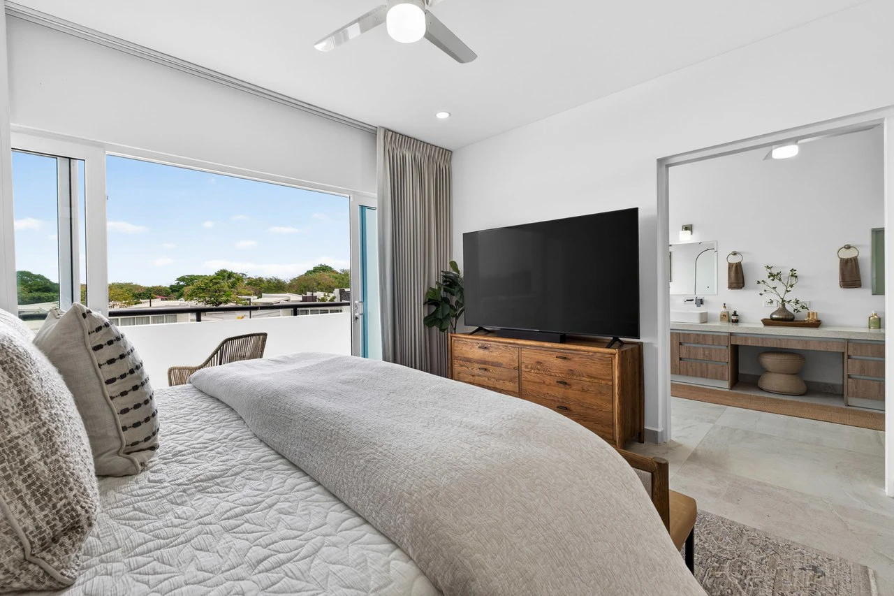 C5 Enclave: Premium Furnished 5-Bedroom Retreat Near Playa Avellanas - Gallery image 11