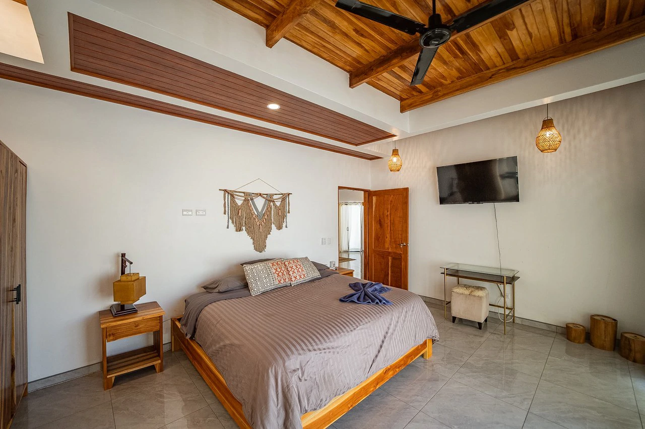 Casa Cielo y Tierra: In Town Income Generating Duplex - Gallery image 18