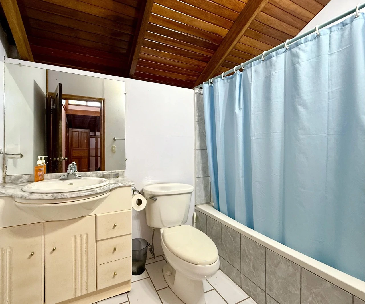 CASA DE LAPAS - OCEAN VIEW: Could you live at the Top of a Mountain in Costa Rica?  Because.... now you can!  Billion dollar views for only $1 Million USD. - Gallery image 42