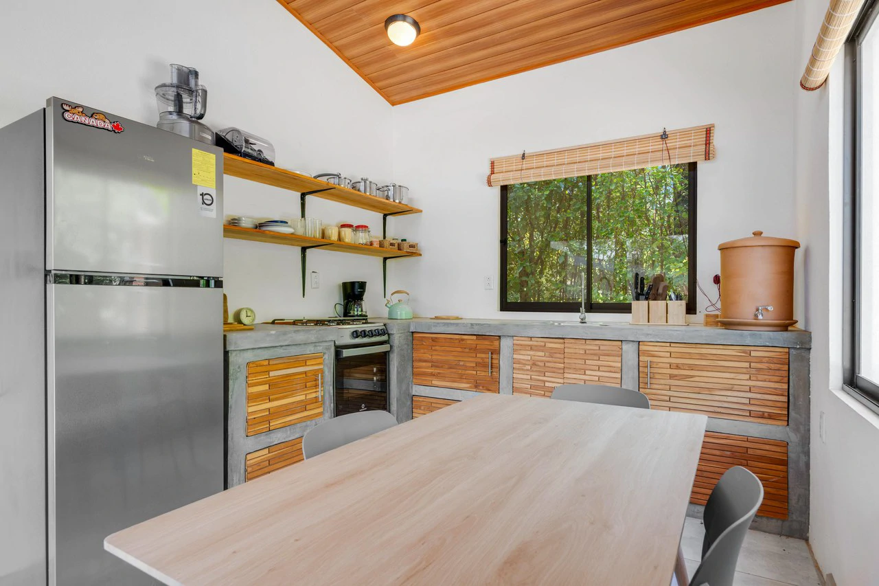 Multi-Home Property: Versatile Estate Near Playa Avellanas - Gallery image 6