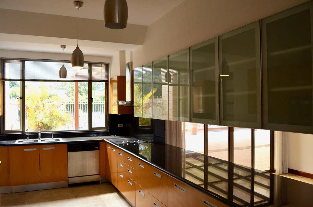 VENTA DE APARTAMENTO DE LUJO EN ESCAZU TORRE LOS LAURELES: Apartment For Sale in Los Laureles - Gallery image 4