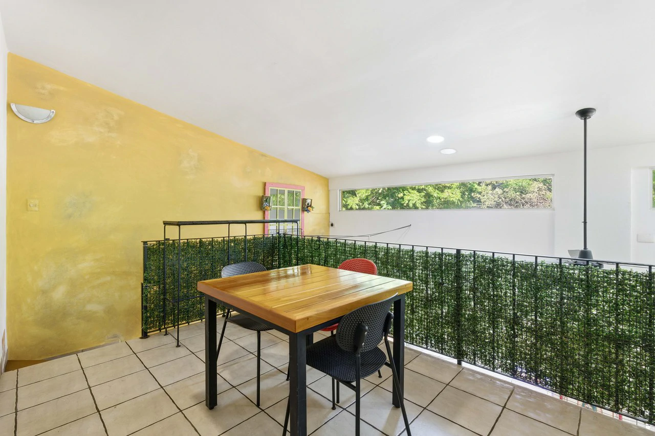 Reparito House: Turnkey Restaurant & Commercial Property for Sale - Gallery image 13