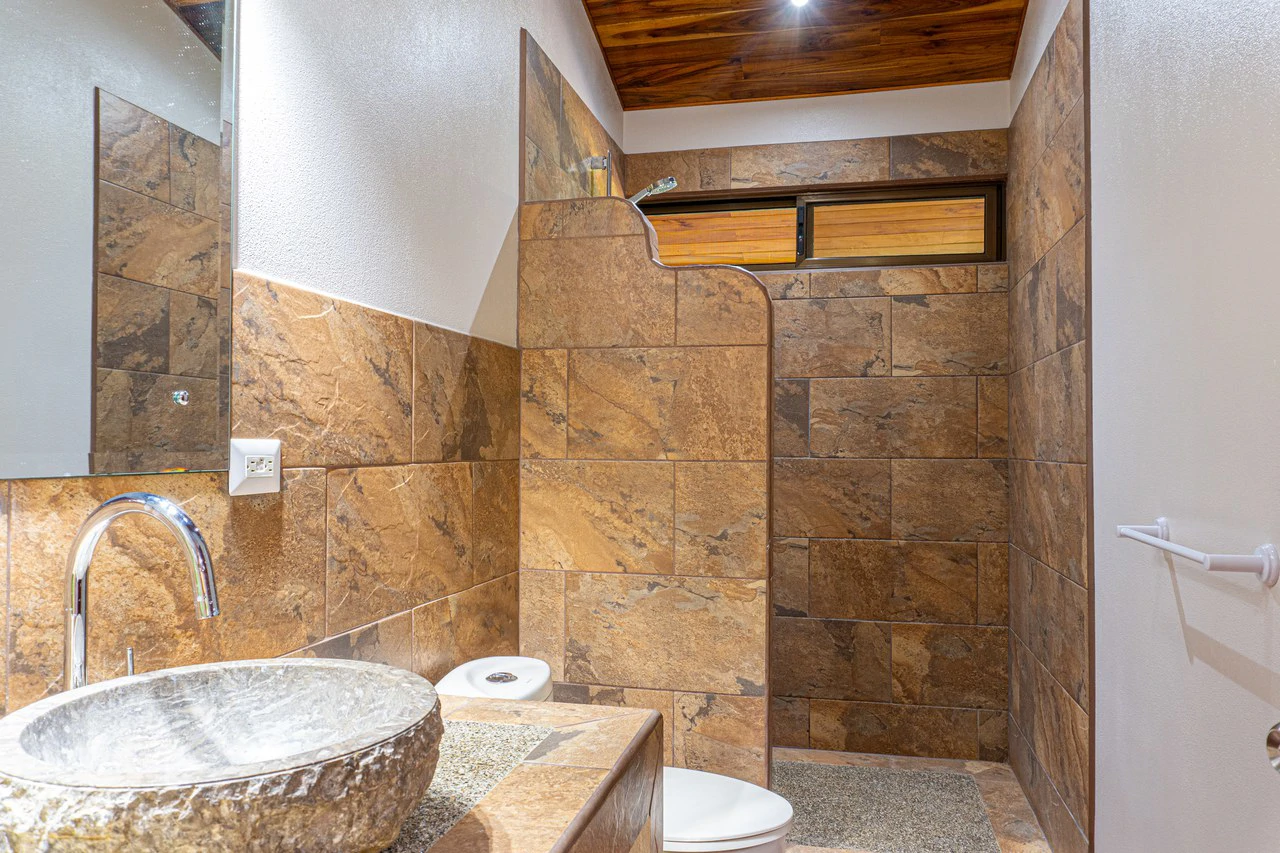 Cozy 2 Bedrooms Casita in Uvita.  Walk to the Beach! - Gallery image 21
