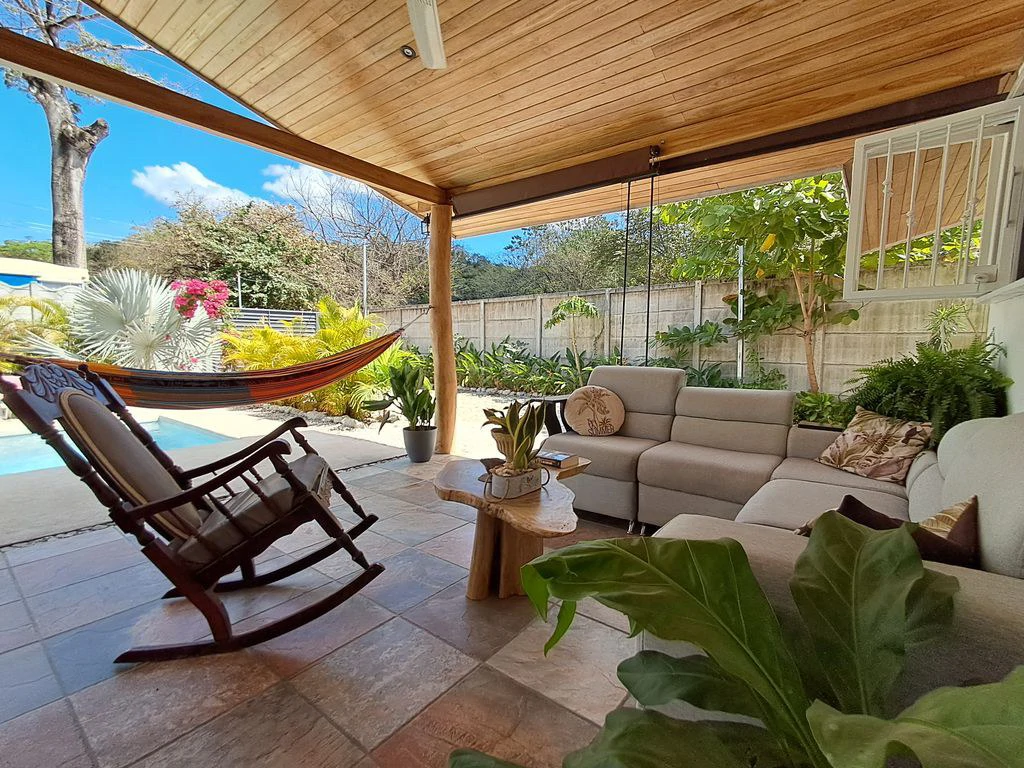 Casa de la Vida Loca: A Pura Vida Lifestyle with Income Potential - Gallery image 16