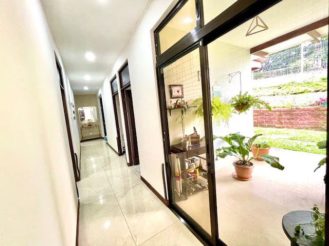 CA-005 Casa del Invernadero: Premium 3-BR / 3.5-BA Gated Estate in Grecia | Turnkey Furnished Option, Private Greenhouse, Clay Roof & River Access - Gallery image 19