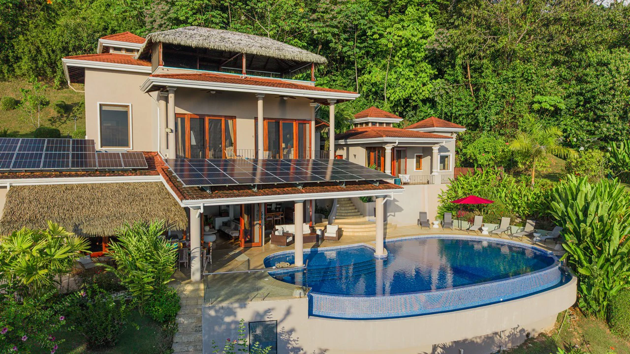 Ocean View Luxury Estate with An Incredible Location in Dominical - Gallery image 2