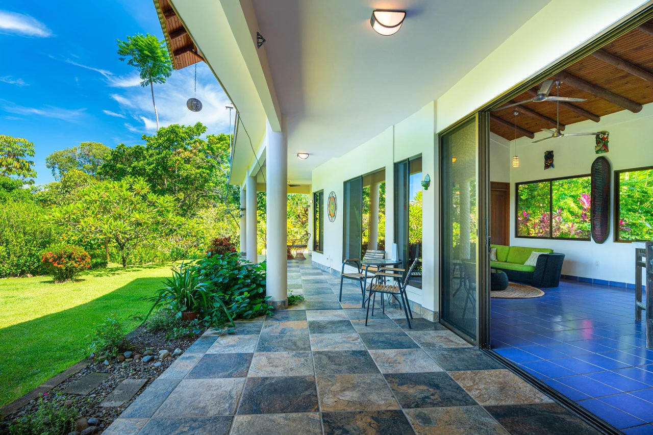 Casa Única -: Ocean View Oasis with Commercial Potential in the Heart of Uvita - Gallery image 16