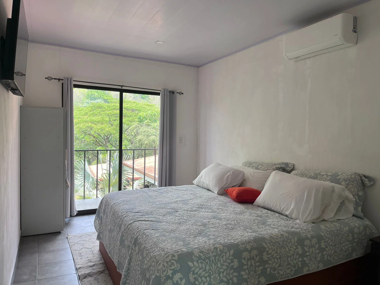 Exclusivity and Nature near the beach. Costa Rica: Large home on a large property near the beach - Gallery image 19