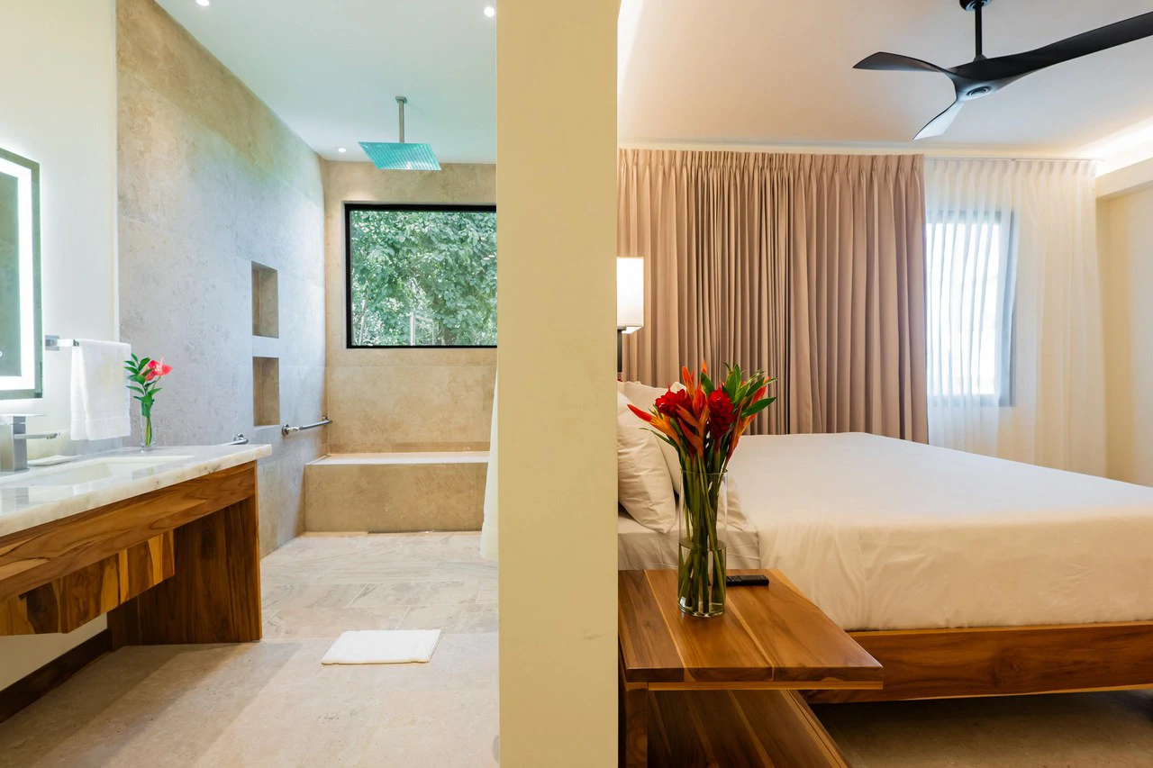 Grand luxury 9 bedroom, 9.5 bath Rainforest & Mountain View Estate near Marina Pez Vela - Gallery image 49