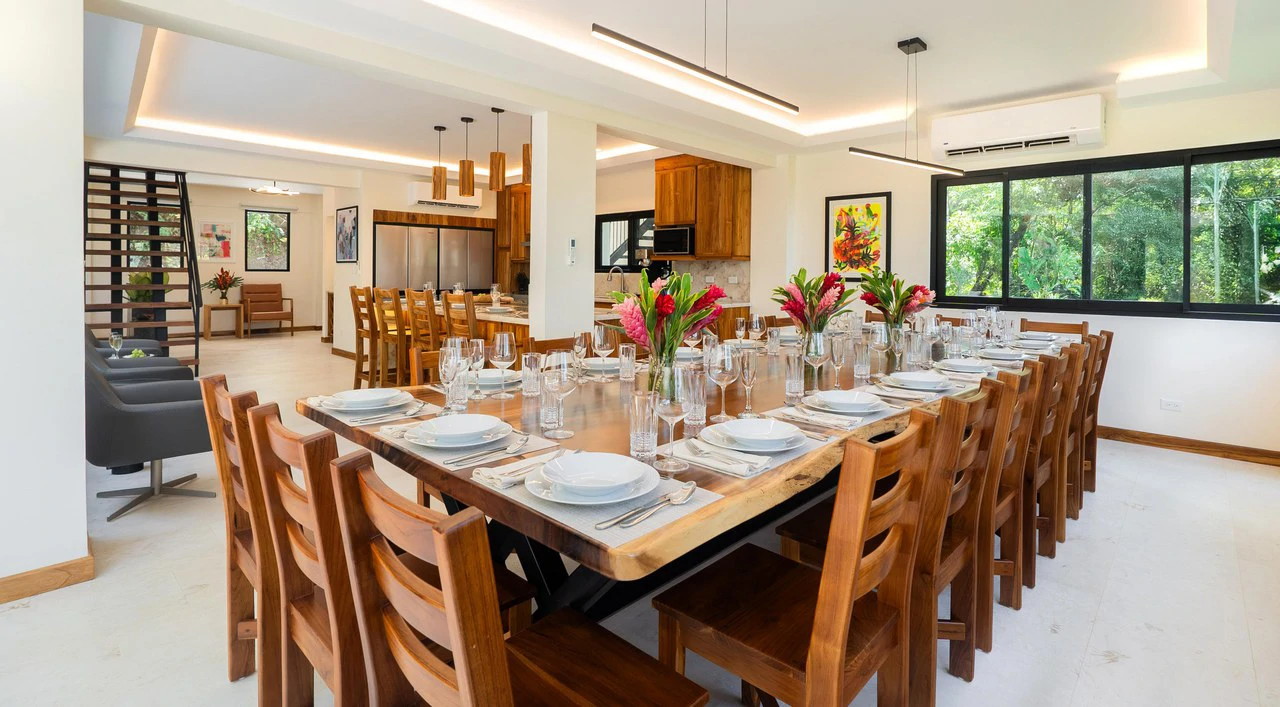 Grand luxury 9 bedroom, 9.5 bath Rainforest & Mountain View Estate near Marina Pez Vela - Gallery image 14