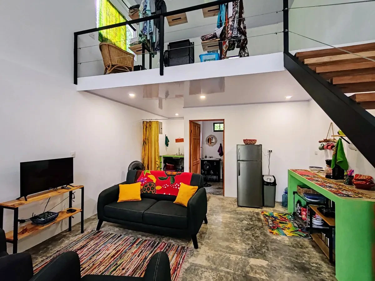 ID 925: Elevated Jungle Property with Two Residences, Open Air Living Space, and Mountain Views - Gallery image 2