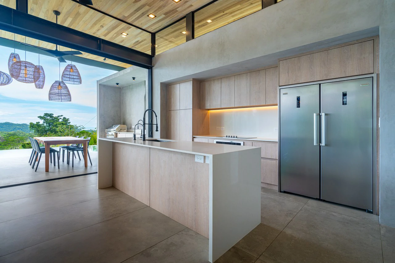 Casa La Artista: Sleek Modern Retreat with Ocean & Mountain Views in Ojochal - Gallery image 25