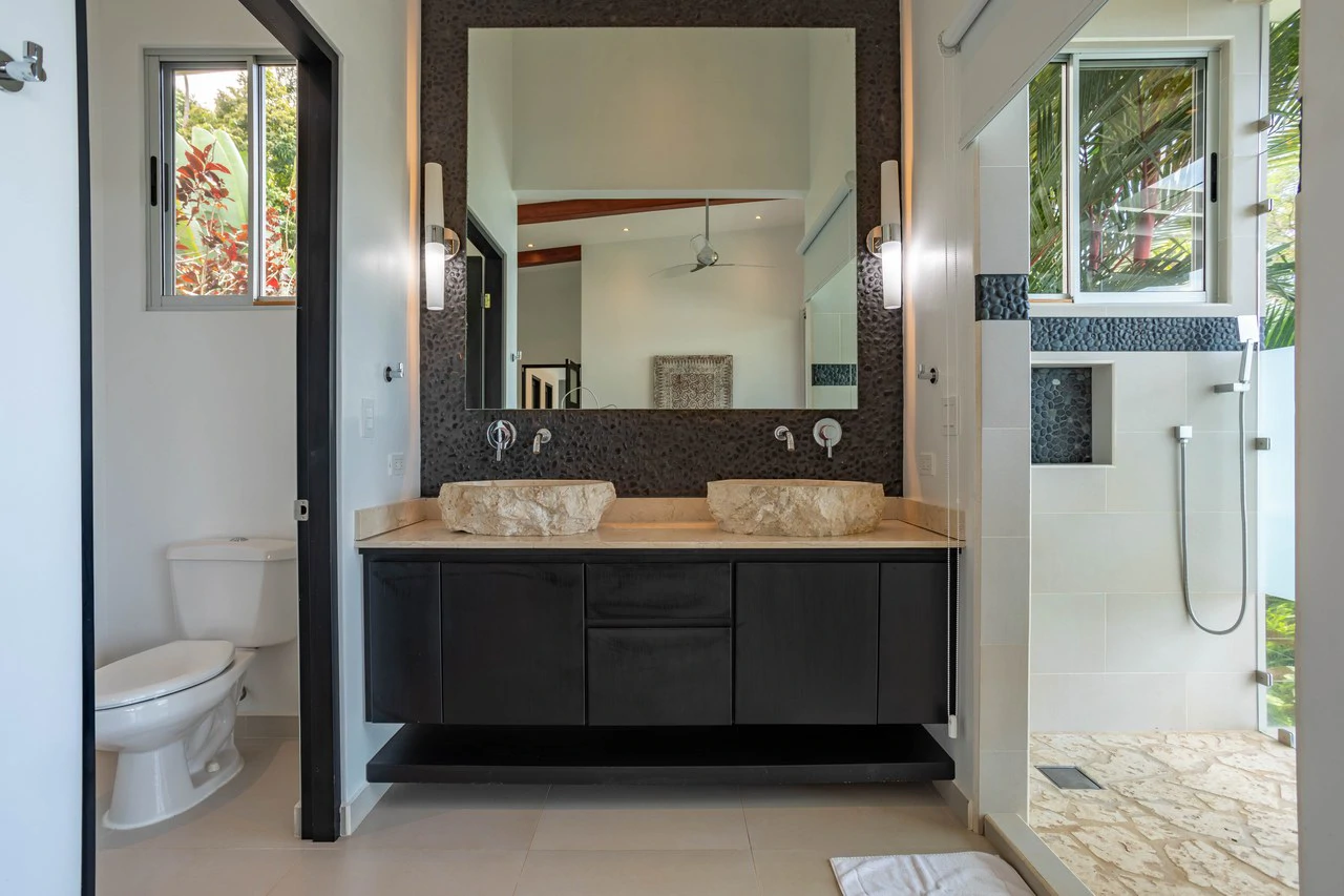 Luxury Villa with Guest House and Ocean Views of Costa Ballena - Gallery image 33