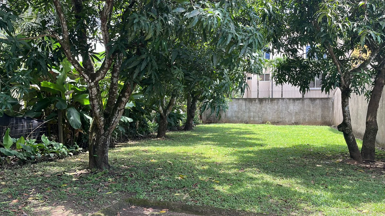 Prime Land for Construction in Costa Rica: Ready-to-Build Lot in Playa Herradura, Garabito: Lot near the Beach Playa Herradura Costa Rica - Gallery image 2