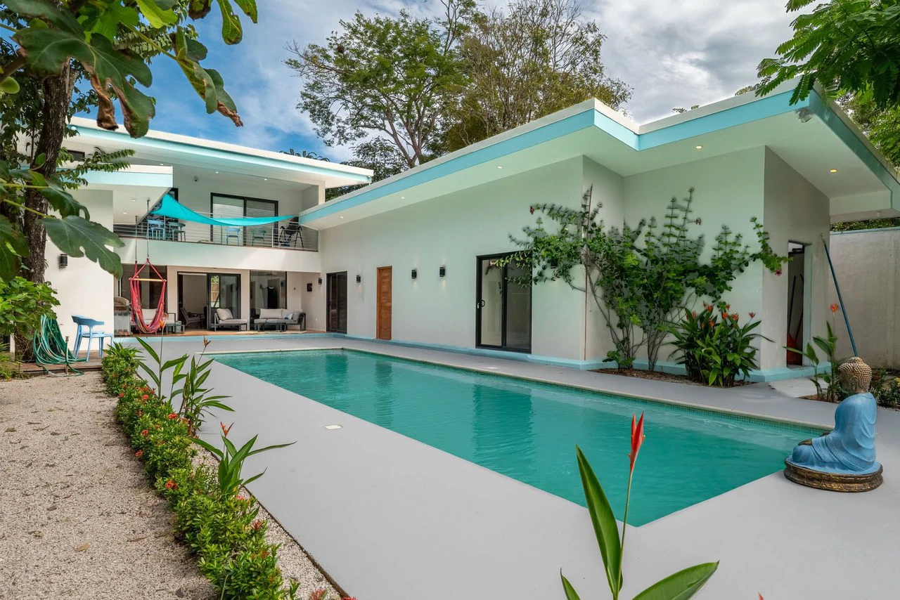 Casa Loto Azul: Exceptional Residence in Palm Beach Estates — Walk to Beach & Dining - Gallery image 33