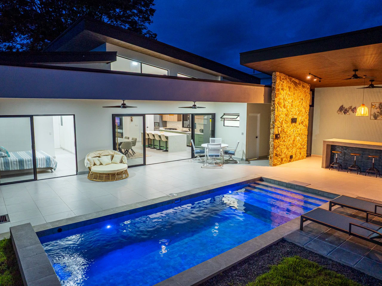 Casa Libelula –: Brand New Modern Tropical Home in Uvita