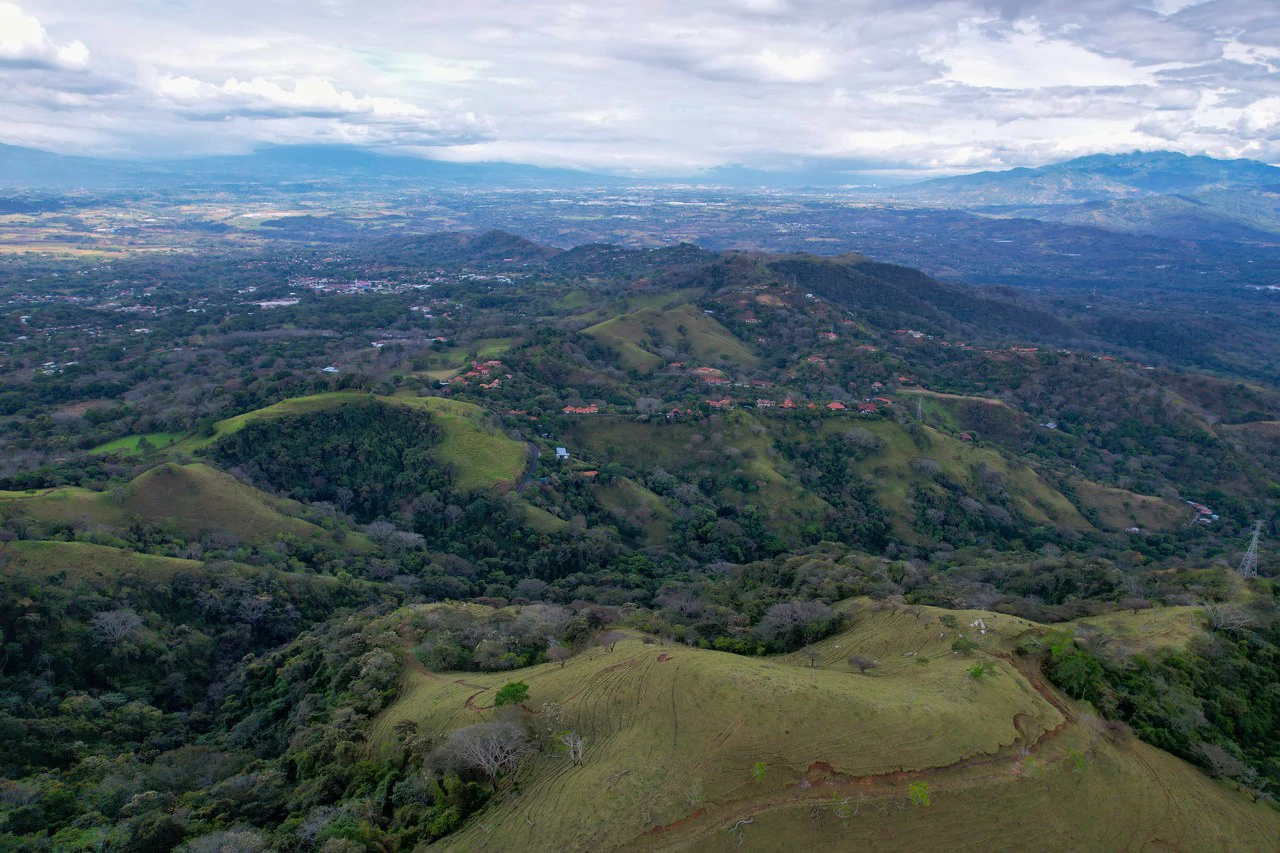 Exclusive Lot in Vista Atenas –Panoramic Views - Gallery image 8