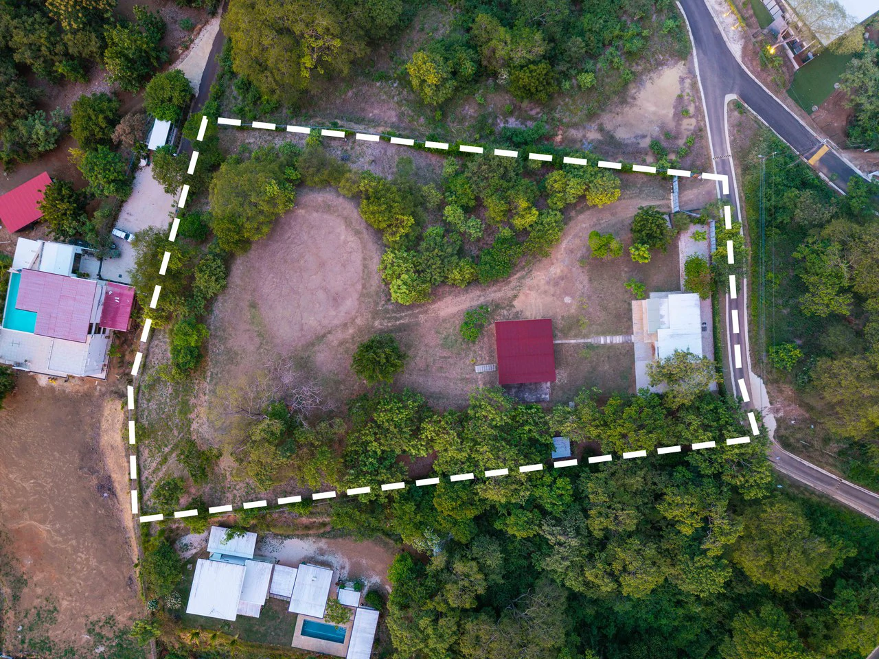 Surf Shack: Ocean-View Property with Home and Development Potential - photo 14
