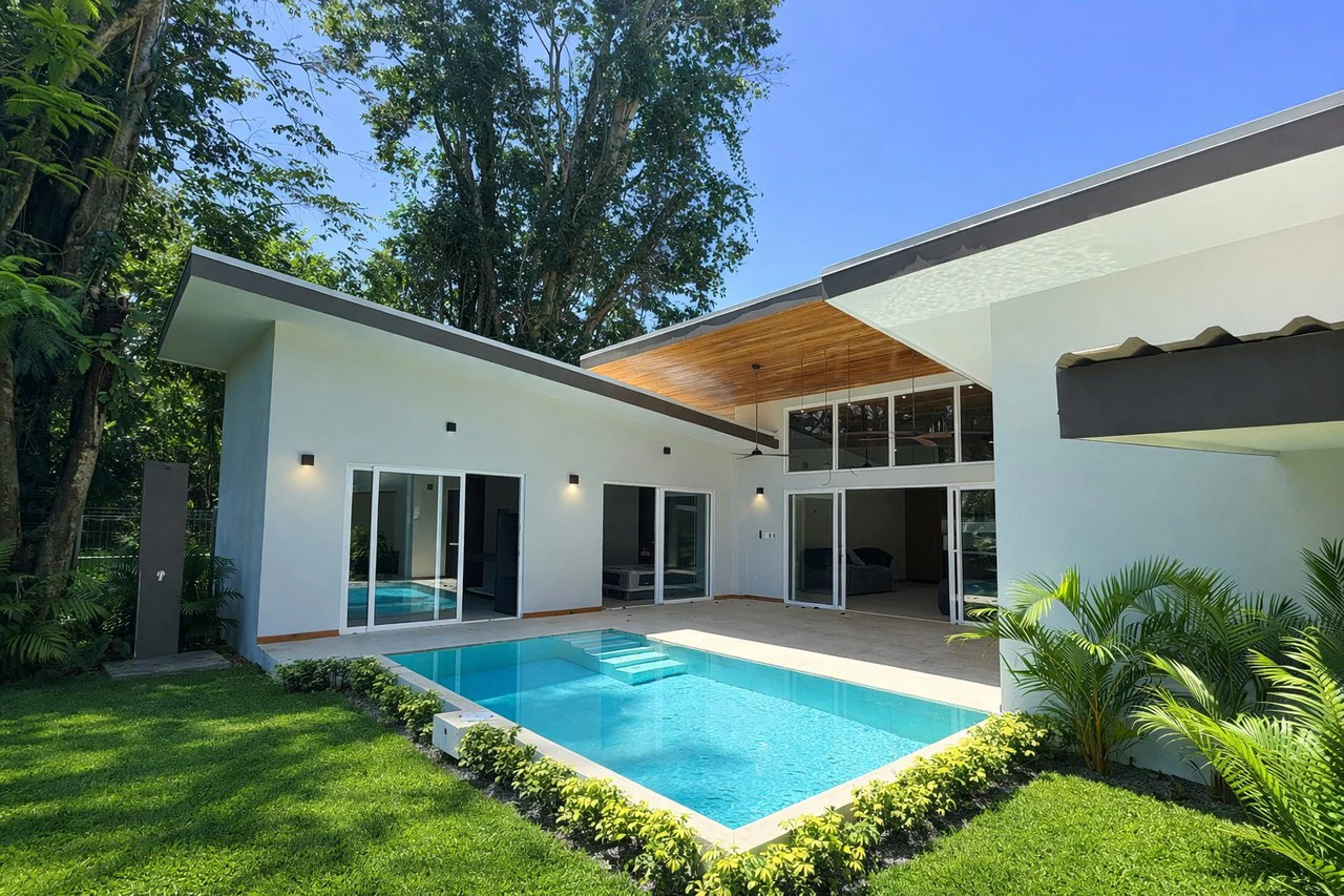ID 4198: Modern New Villa with Pool in Puerto Viejo — Walk to Beach, Owner Financing Available - Gallery image 2