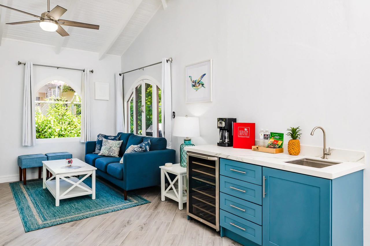Casa Colibri Villaggio II – Unit 412B: Beautifully Remodeled Tropical Retreat in Potrero - Gallery image 4