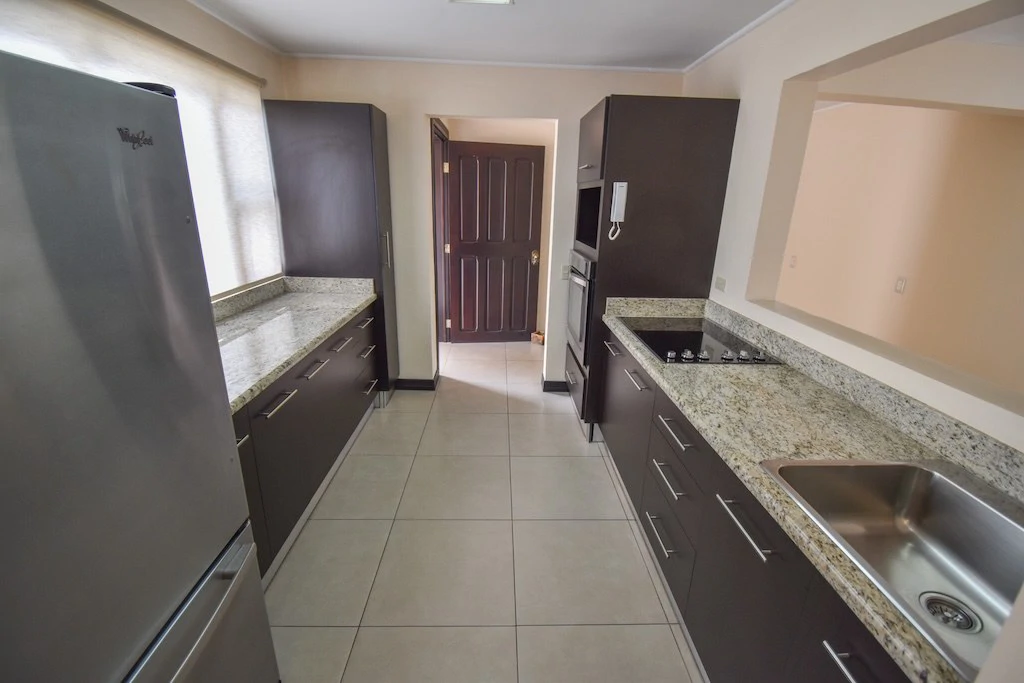 Apartamento de 3 Habitaciones en Guayabos: Apartment For Sale in Guayabos - Gallery image 4
