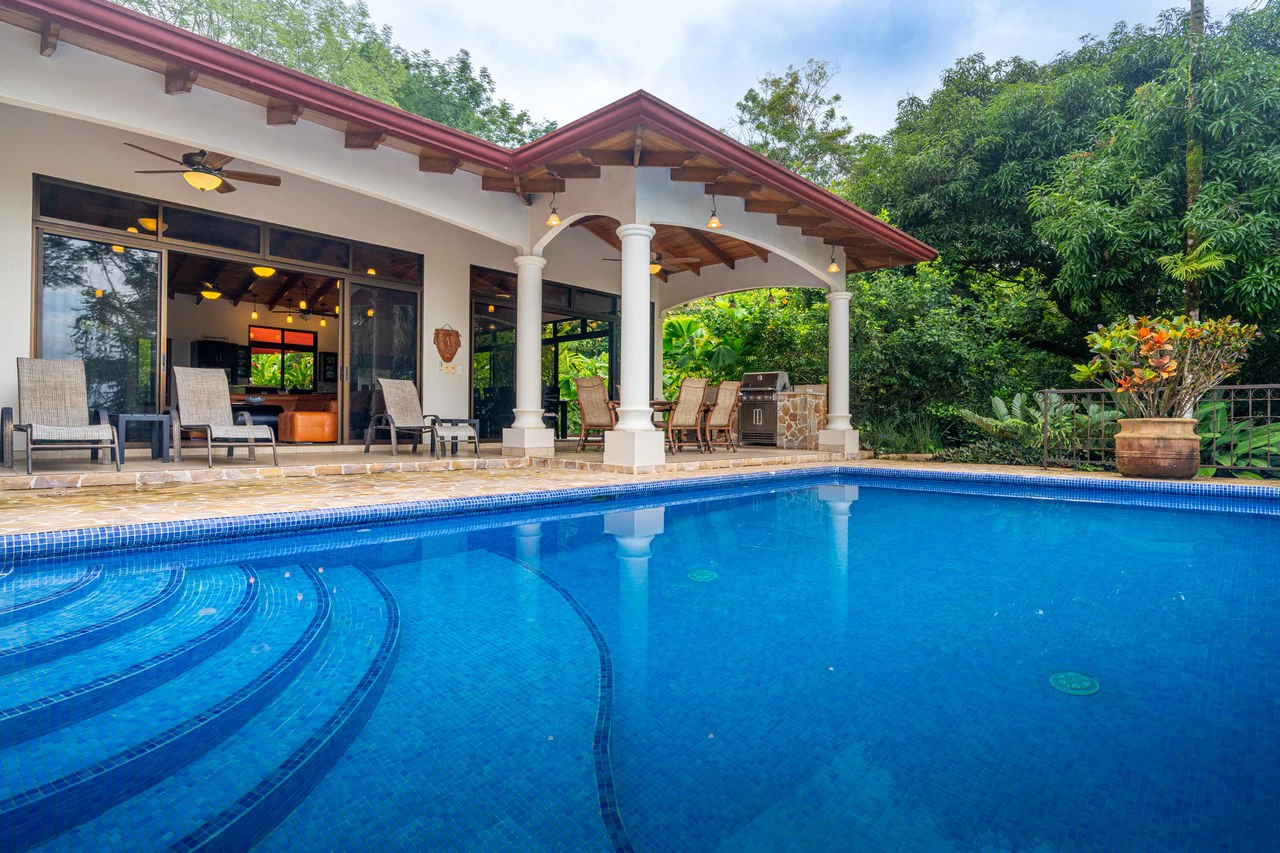 Ocean Mountain View with Privacy! Casa Carpe Diem: Mountain House For Sale in Ojochal - Gallery image 17