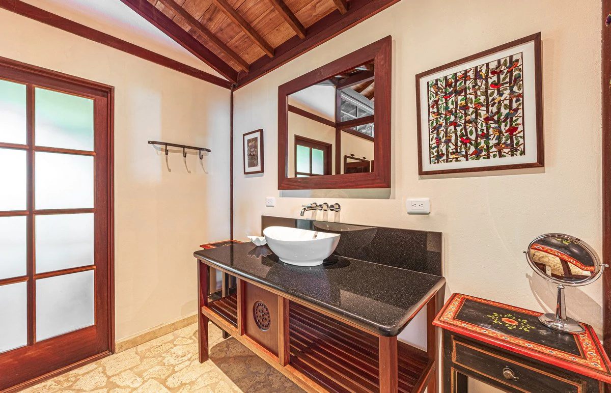1.37 ACRES – 2 Bedroom Bali Style Home With Pool And THE BEST Ocean View!!!!! - Gallery image 31