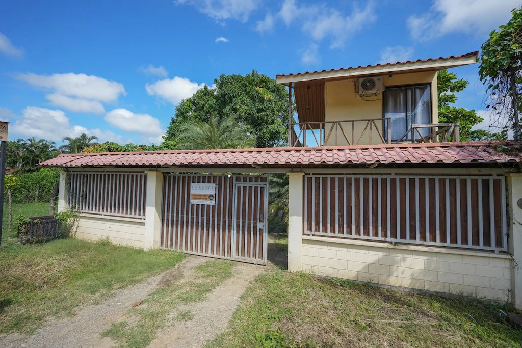 House For Sale in Cabuya