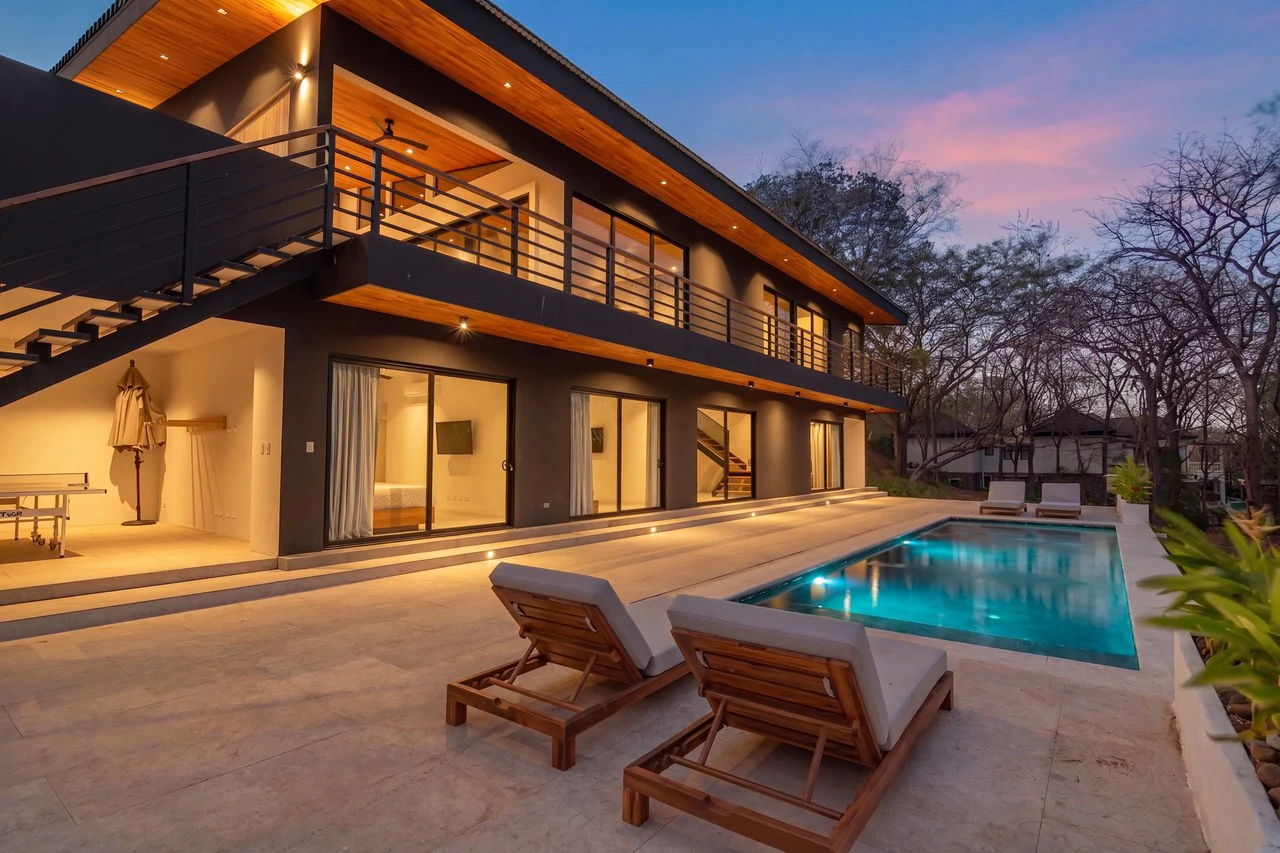 Casa Hanna: Luxury Home for Sale in Senderos, Tamarindo Costa Rica