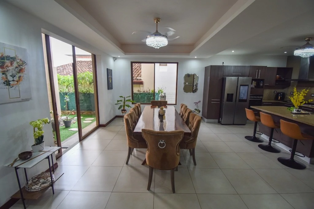 House For Sale in Ciudad Colón - Gallery image 7