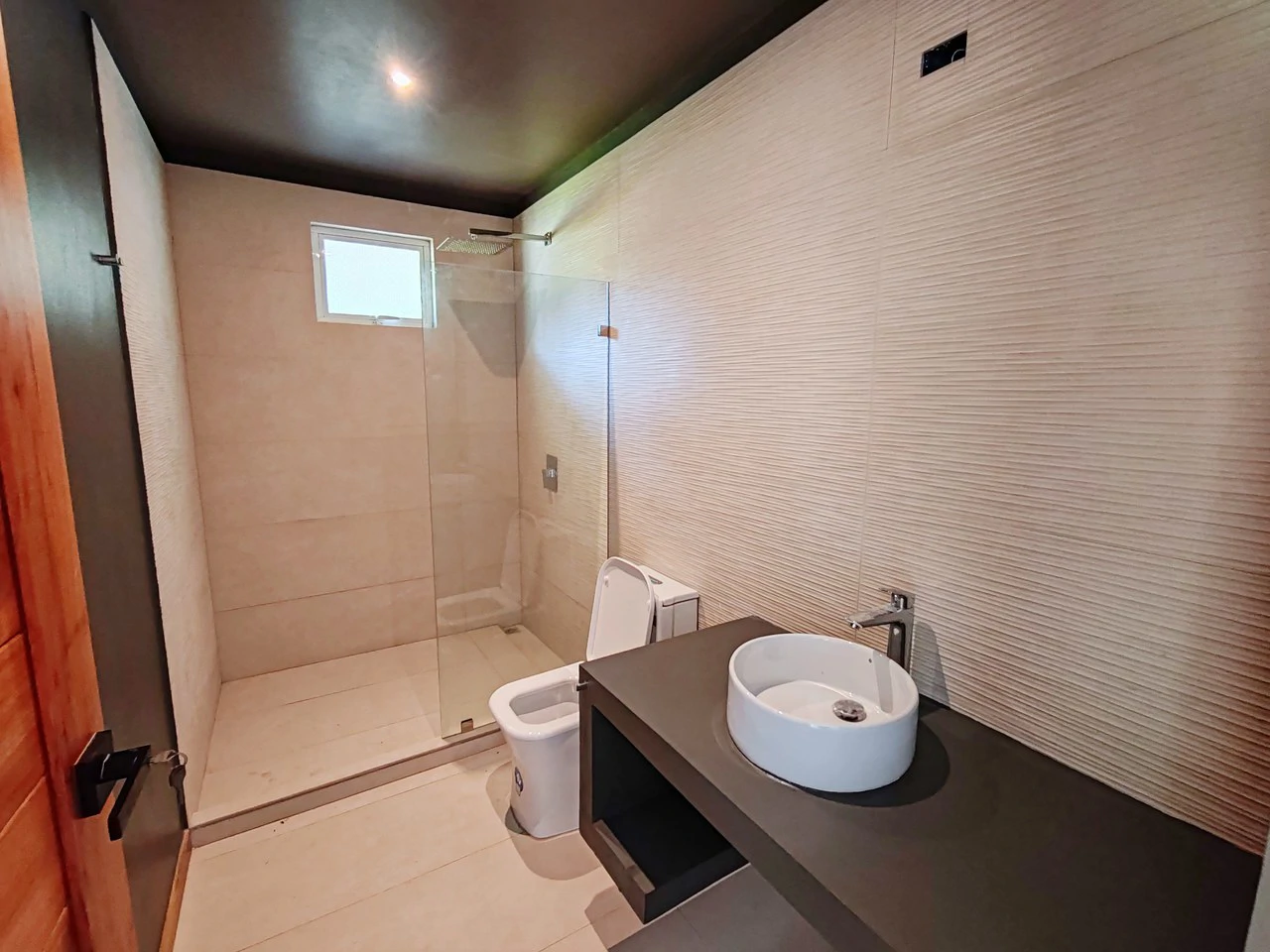 ID 4198: Modern New Villa with Pool in Puerto Viejo — Walk to Beach, Owner Financing Available - Gallery image 13