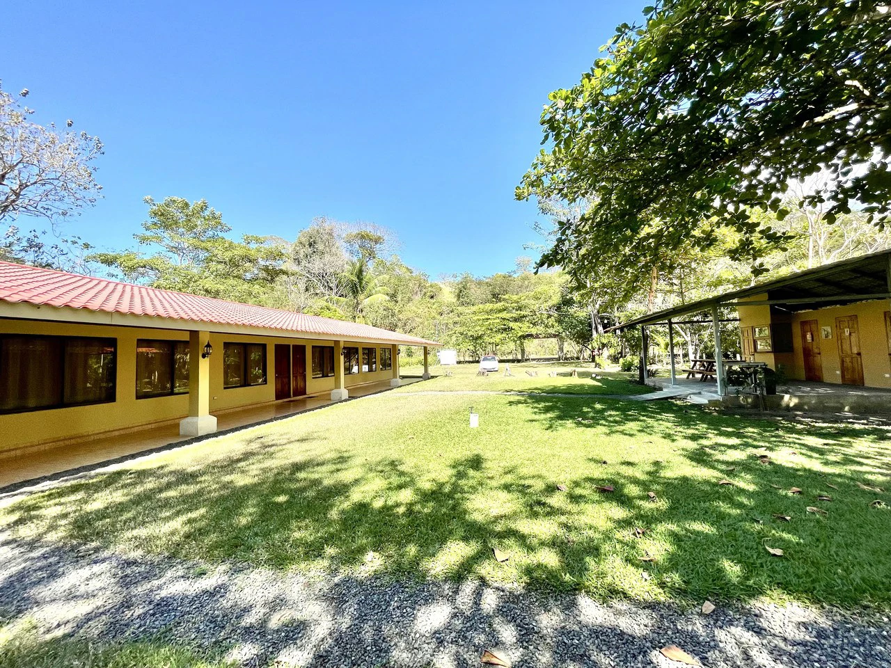 5 cabins and 2 bedrooms house with 2 pools - Multiplex for Sale in Tarcoles, Puntarenas Costa Rica - Gallery image 12