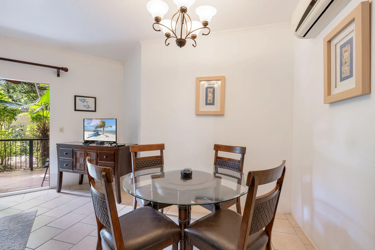 Surfside Tower 103: Live the Dream! Affordable Coastal Living  Walk to Playa Potrero Beach - Gallery image 5