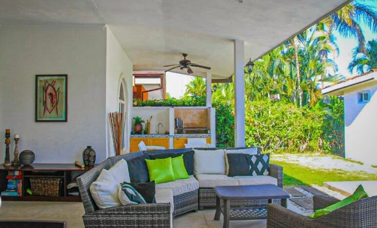 Standout home in highly sought after community close to the beach in Bejuco! - Gallery image 7